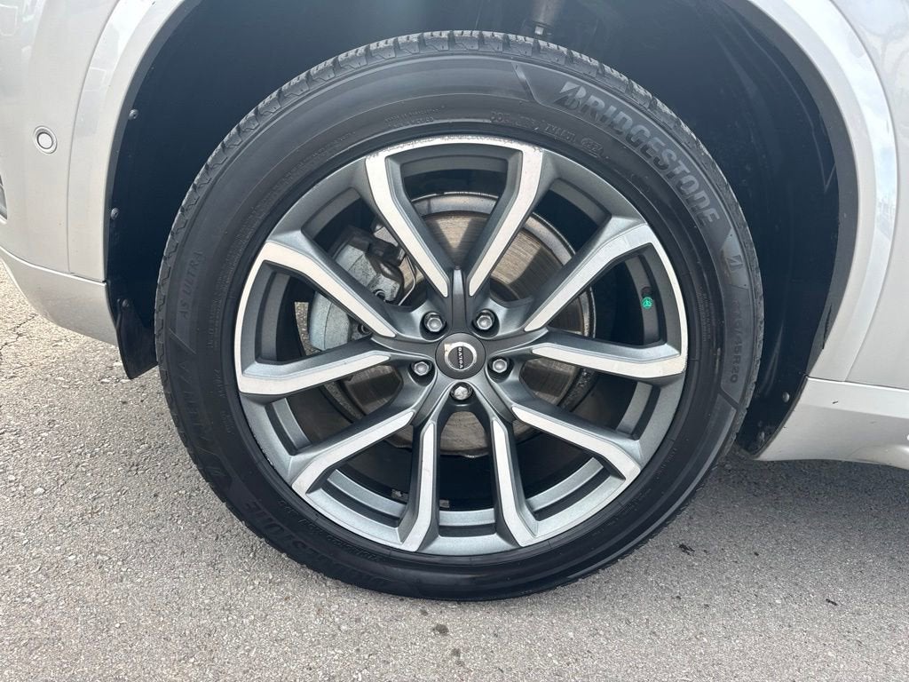 2018 Volvo XC90 Momentum