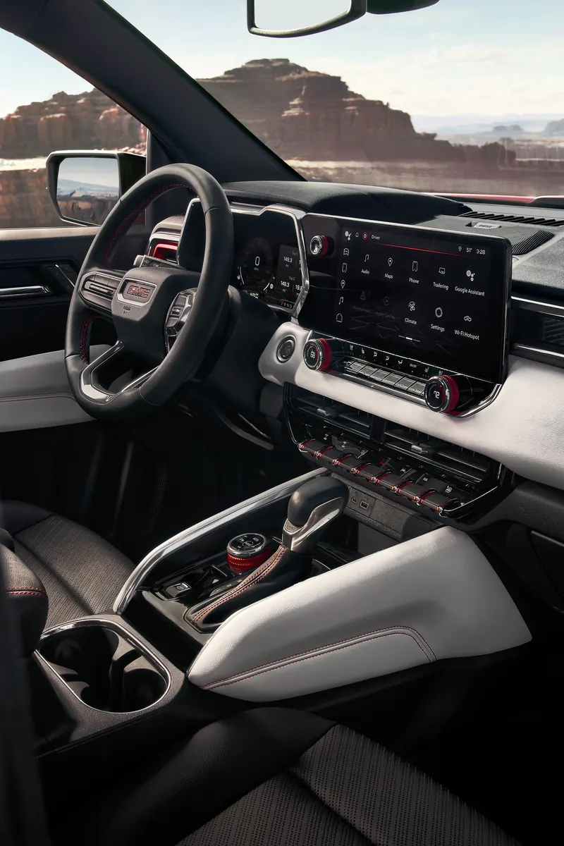 2026 GMC Canyon infotainment system at Beaman GMC in Antioch TN